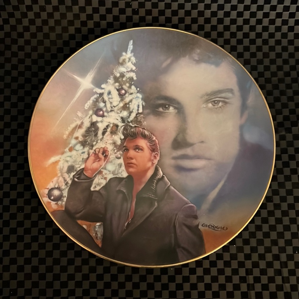 1992 Elvis Presley “Blue Christmas” Plate by Nate Giorgio